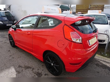 Used Ford Fiesta 2015 for sale - 77824288: Photo