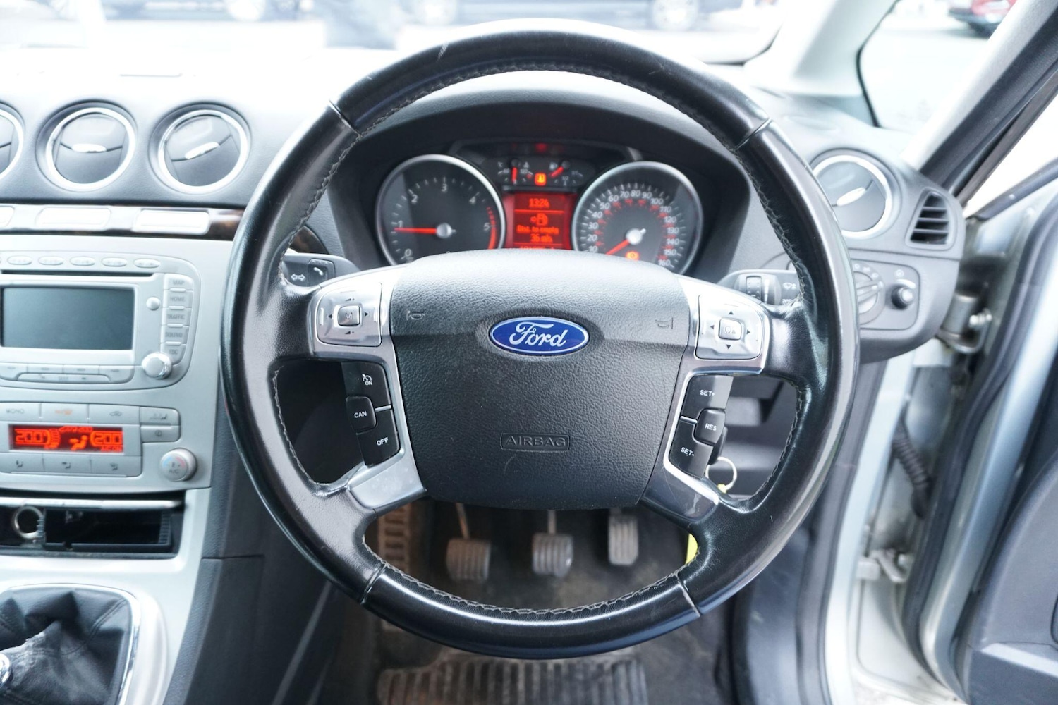Used Ford Galaxy 2010 for sale - 76424072: Photo 40