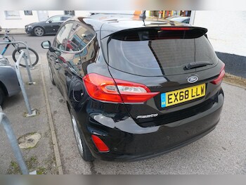 Used Ford Fiesta 2018 for sale - 77050059: Photo