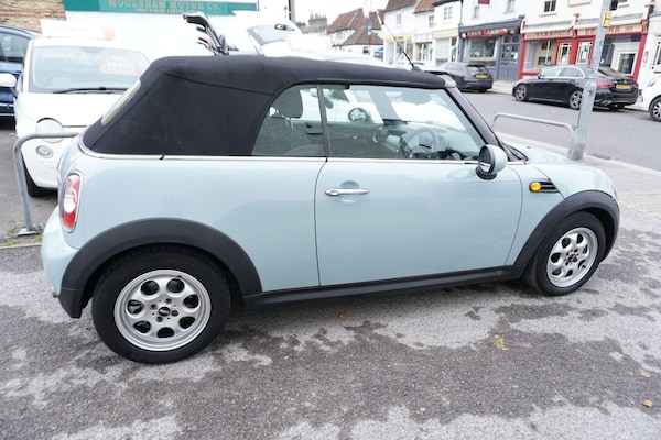 Used MINI Convertible 2013 for sale - 76283953: Photo 11