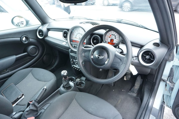 Used MINI Convertible 2013 for sale - 76283953: Photo 16