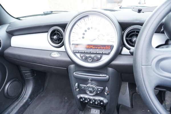Used MINI Convertible 2013 for sale - 76283953: Photo 19