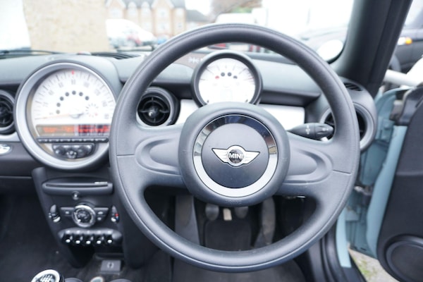 Used MINI Convertible 2013 for sale - 76283953: Photo 41