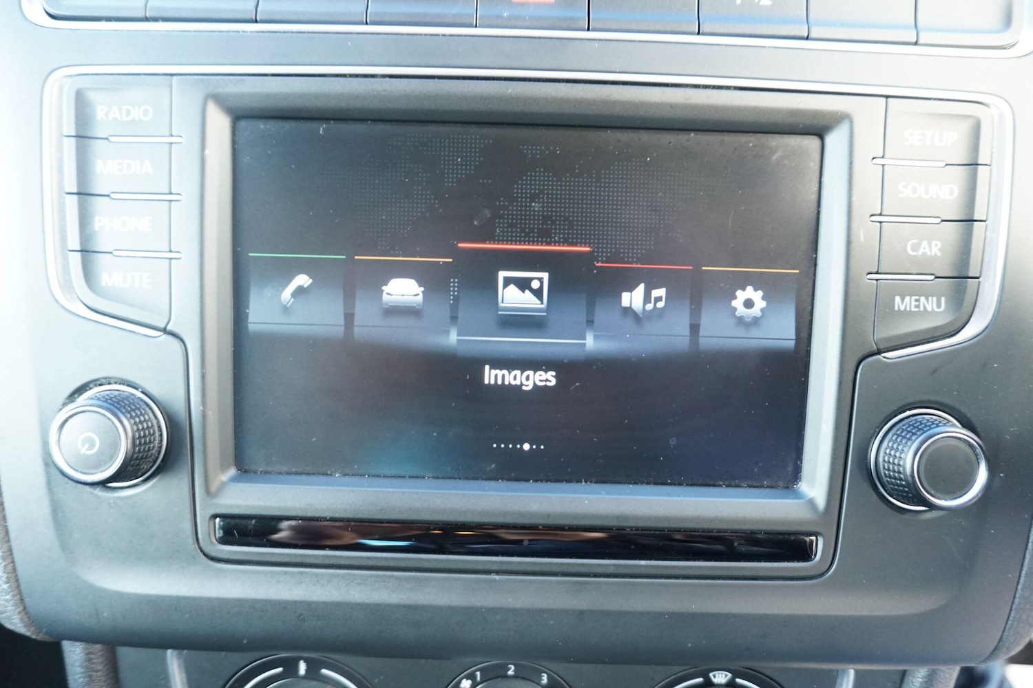 Used Volkswagen Polo 2016 for sale - 76913444: Photo 44