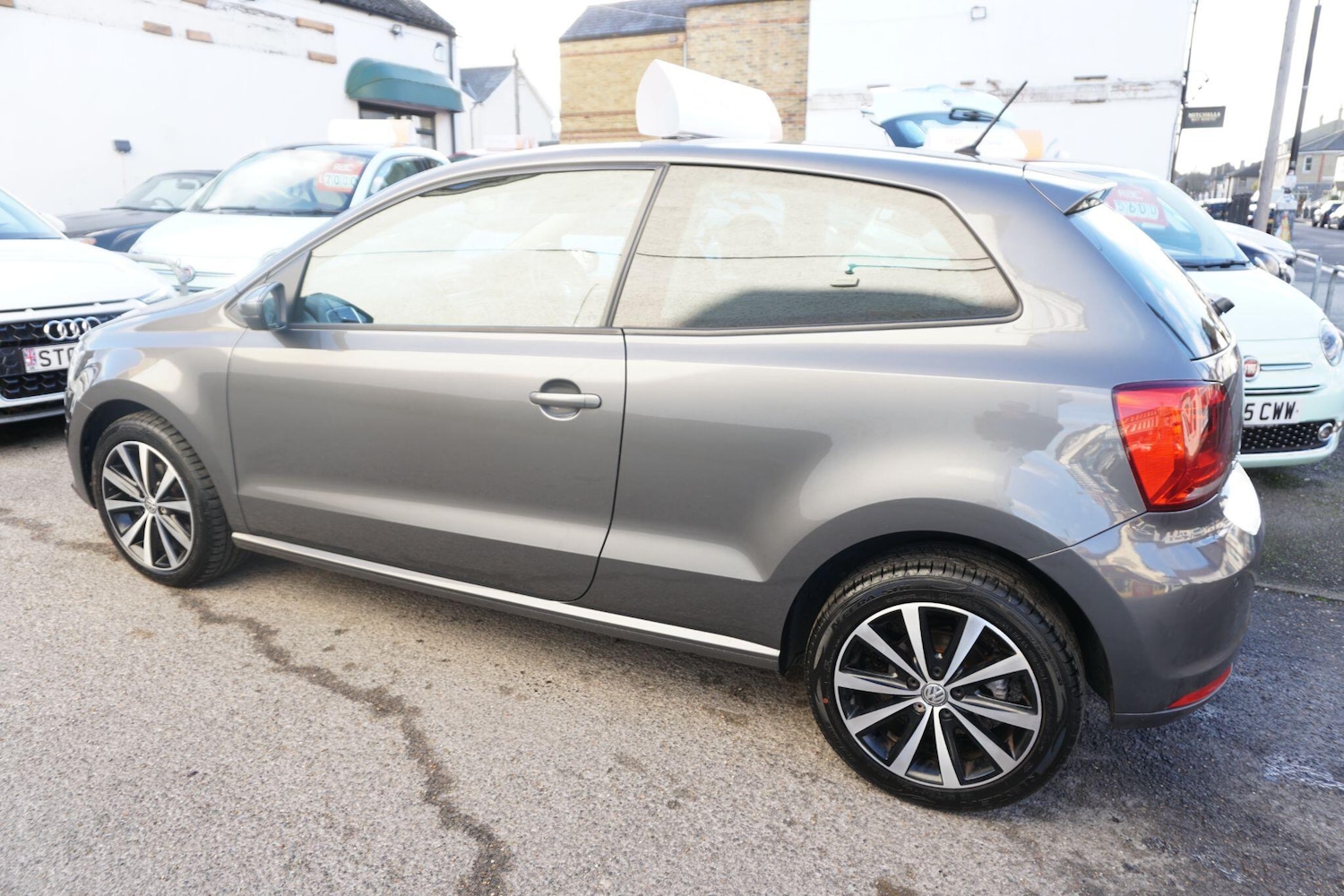 Used Volkswagen Polo 2016 for sale - 76913444: Photo 8