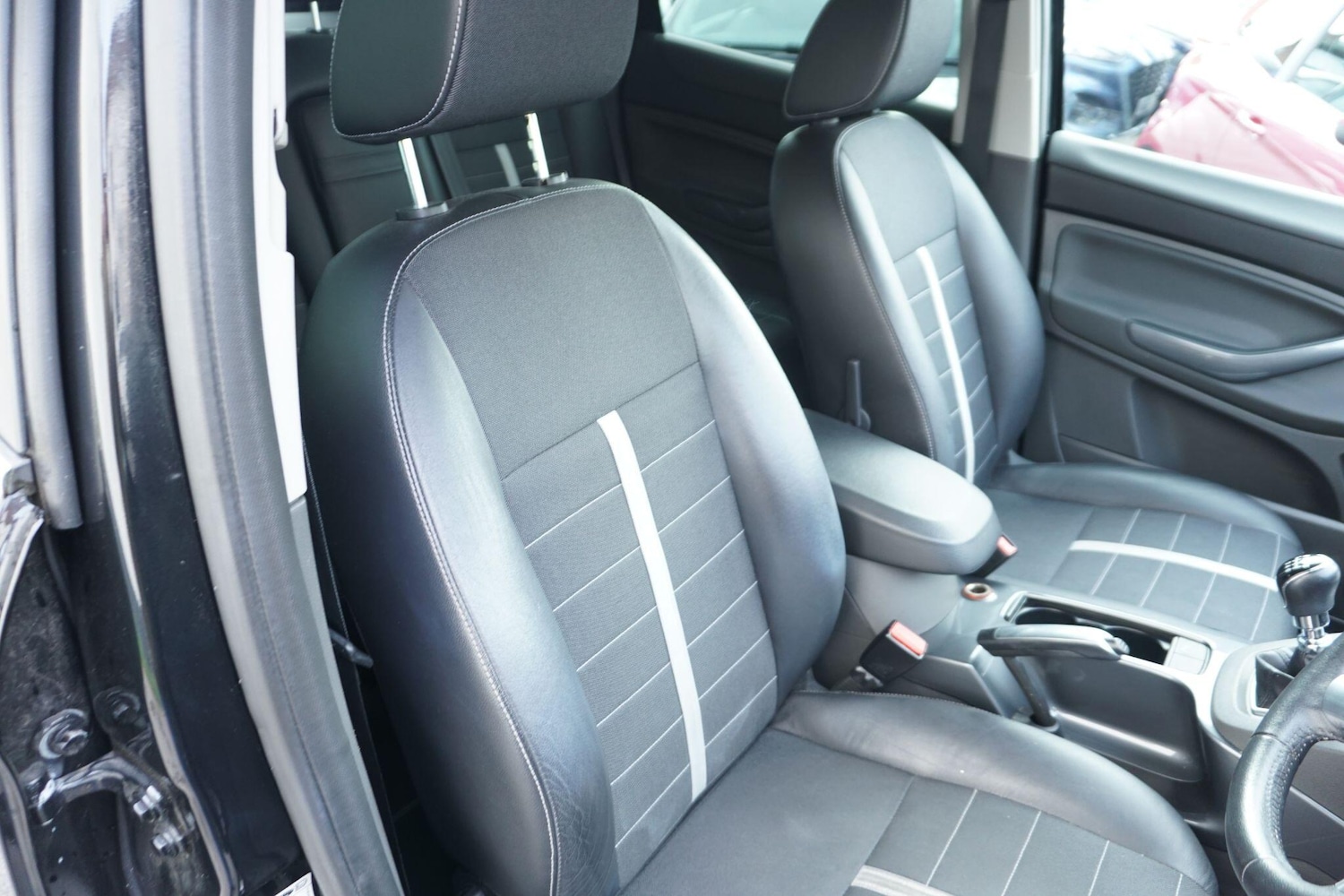 Used Ford Kuga 2011 for sale - 76423850: Photo 23