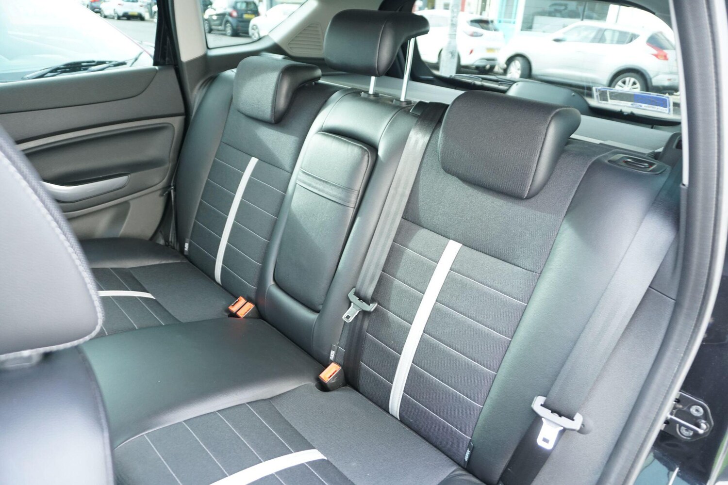 Used Ford Kuga 2011 for sale - 76423850: Photo 28