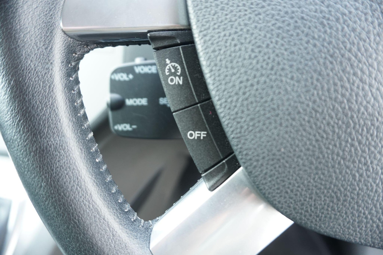 Used Ford Kuga 2011 for sale - 76423850: Photo 30