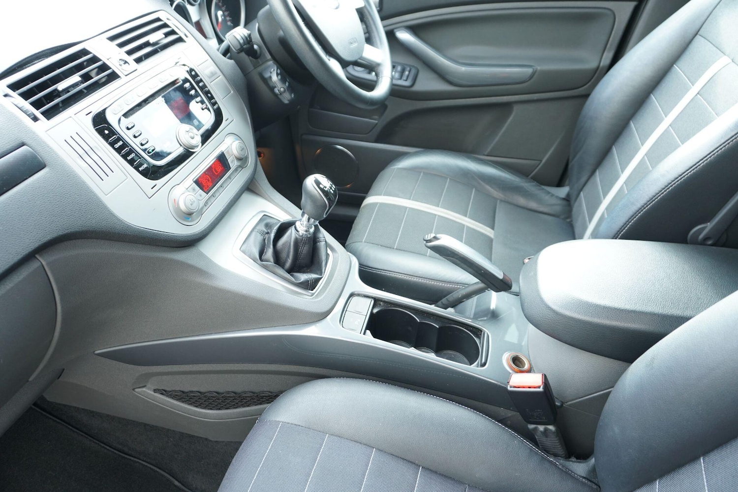 Used Ford Kuga 2011 for sale - 76423850: Photo 57