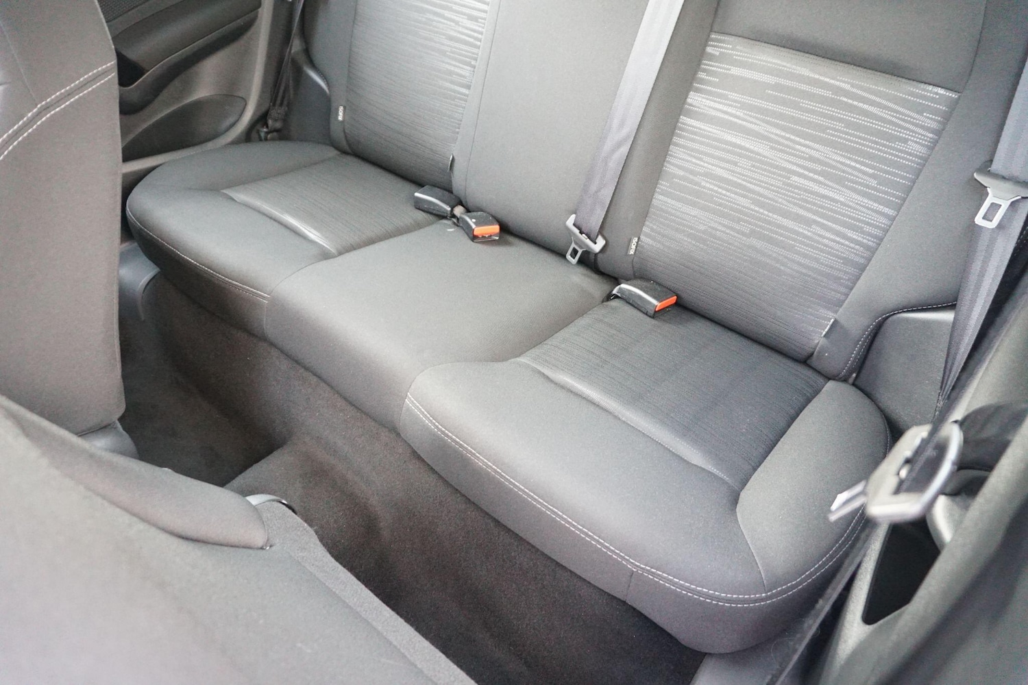 Used Peugeot 208 2015 for sale - 76550340: Photo 18