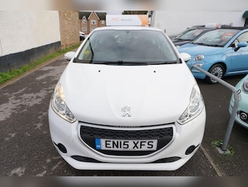 Used Peugeot 208 2015 for sale - 76550340: Photo