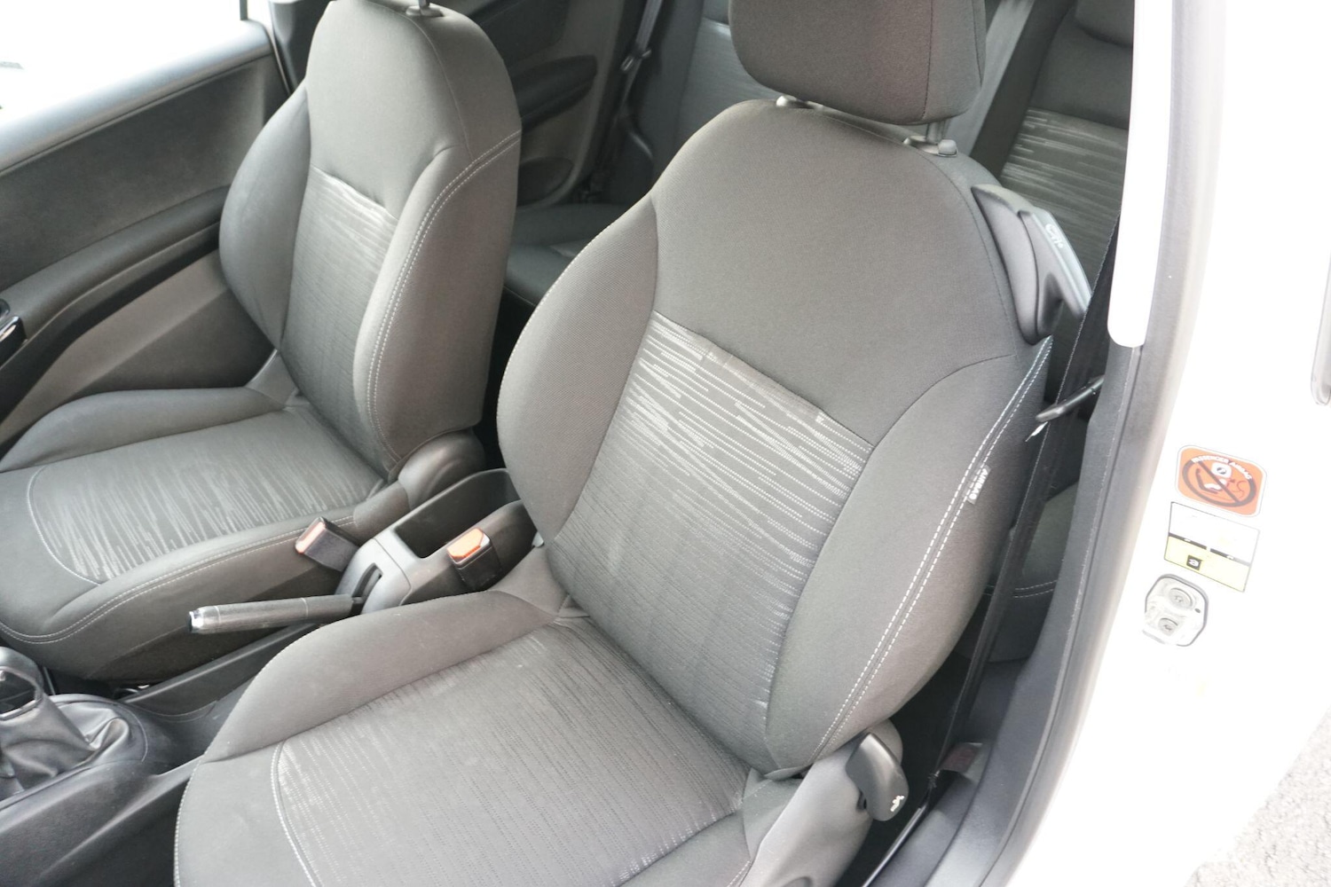 Used Peugeot 208 2015 for sale - 76550340: Photo 40