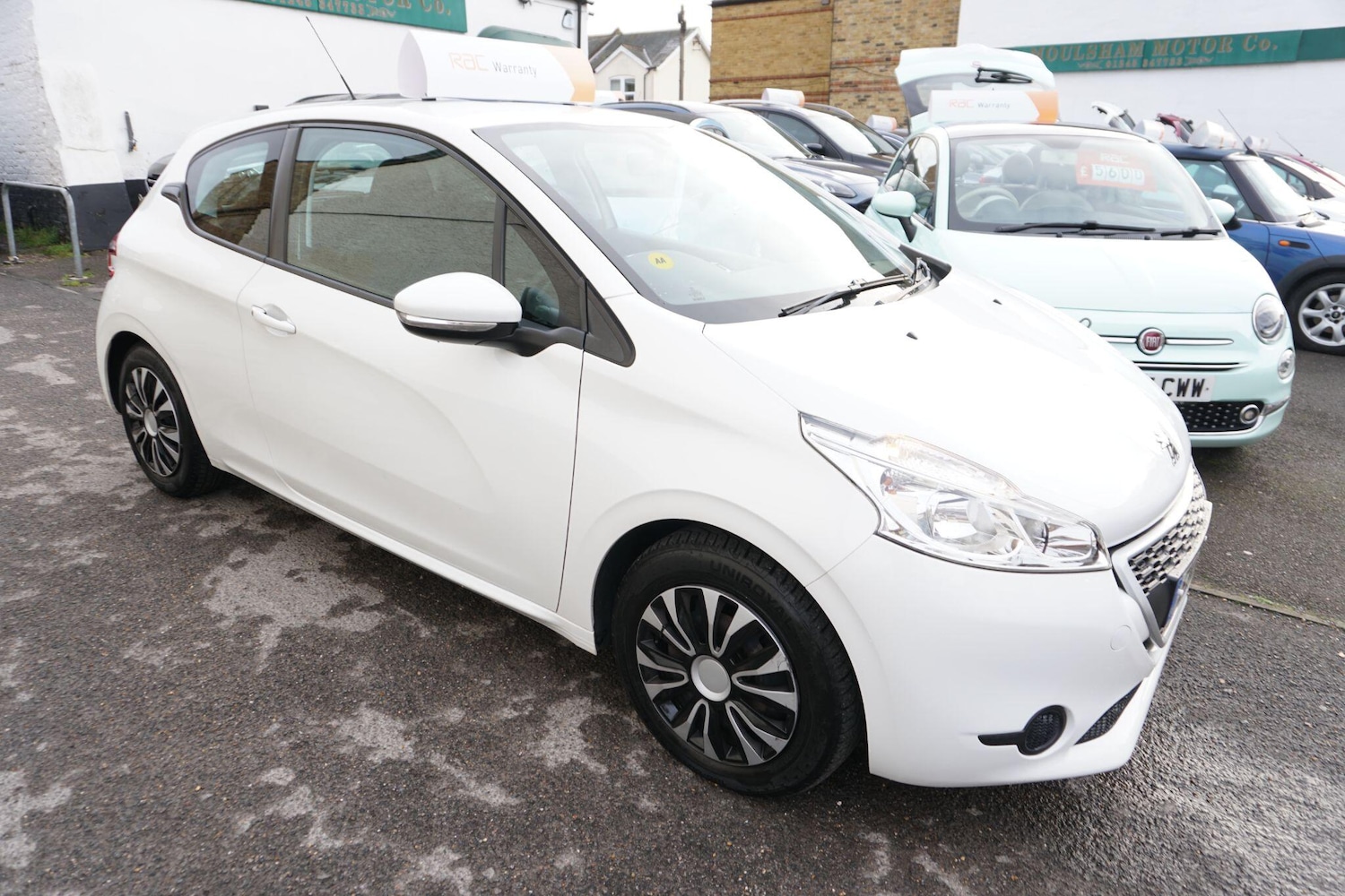 Used Peugeot 208 2015 for sale - 76550340: Photo 5