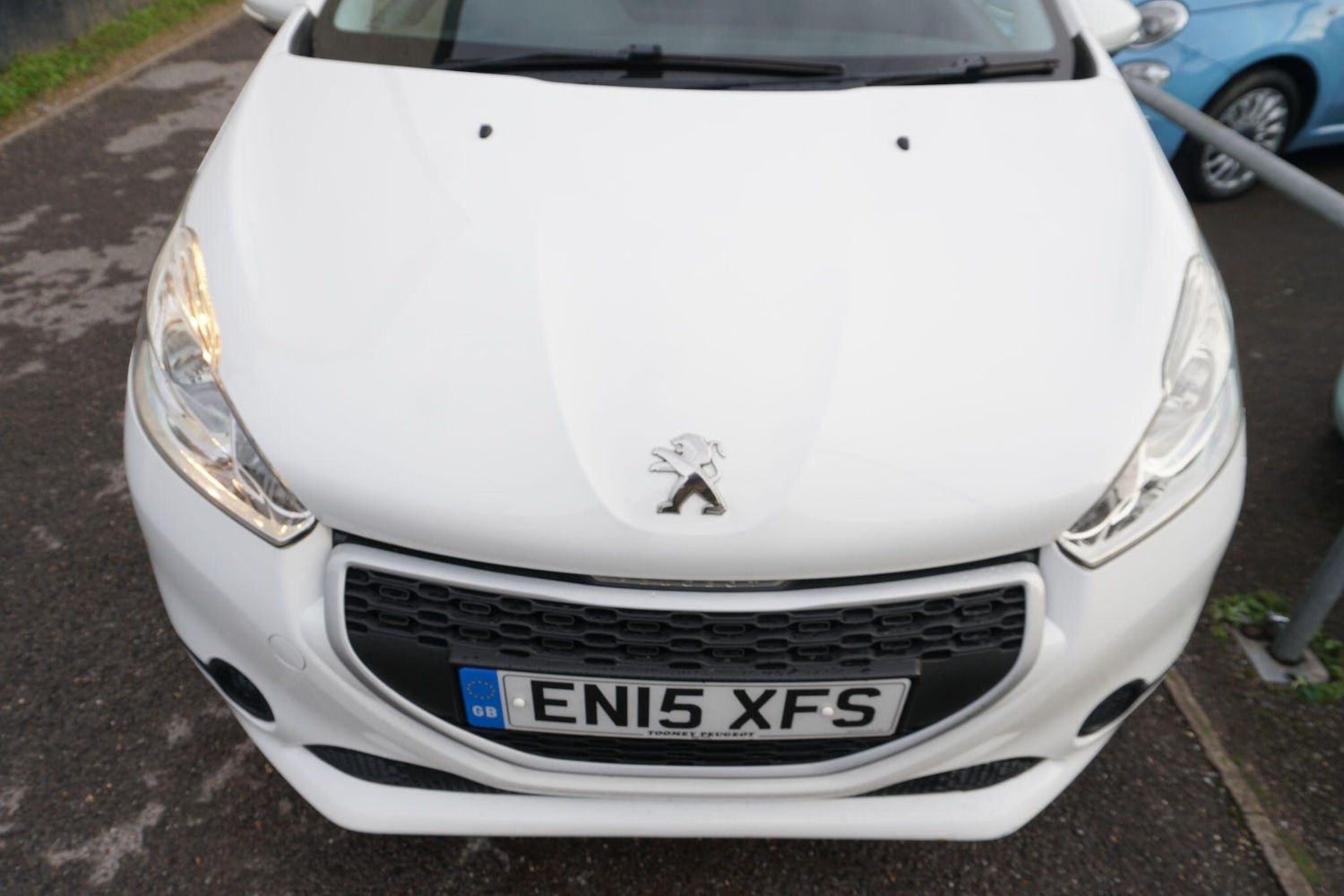 Used Peugeot 208 2015 for sale - 76550340: Photo 6