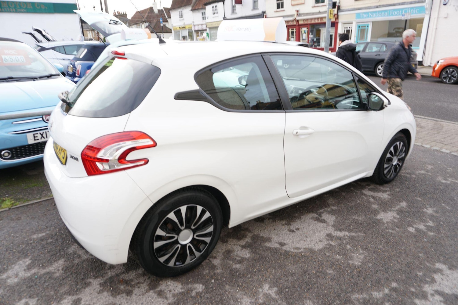 Used Peugeot 208 2015 for sale - 76550340: Photo 9