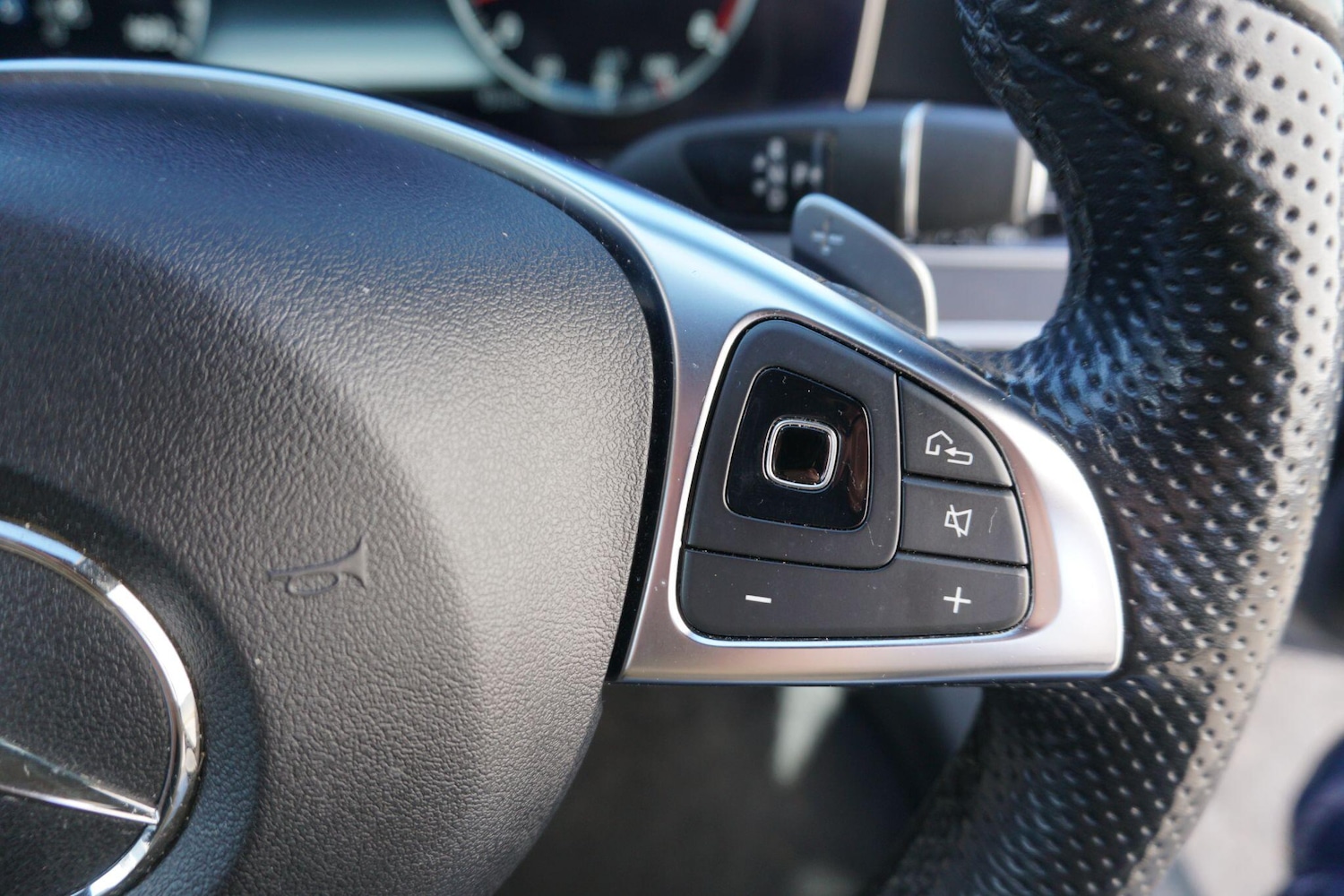 Used Mercedes-Benz E Class 2018 for sale - 77769525: Photo 28