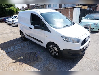 Used Ford Transit Courier 2018 for sale - 79188575: Photo