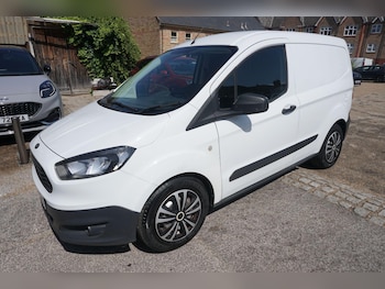 Used Ford Transit Courier 2018 for sale - 79188575: Photo
