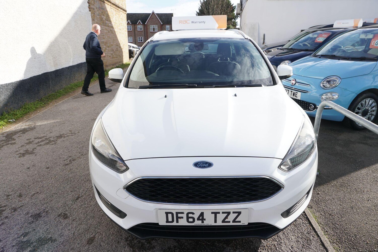Used Ford Focus 2015 for sale - 76549641: Photo 2