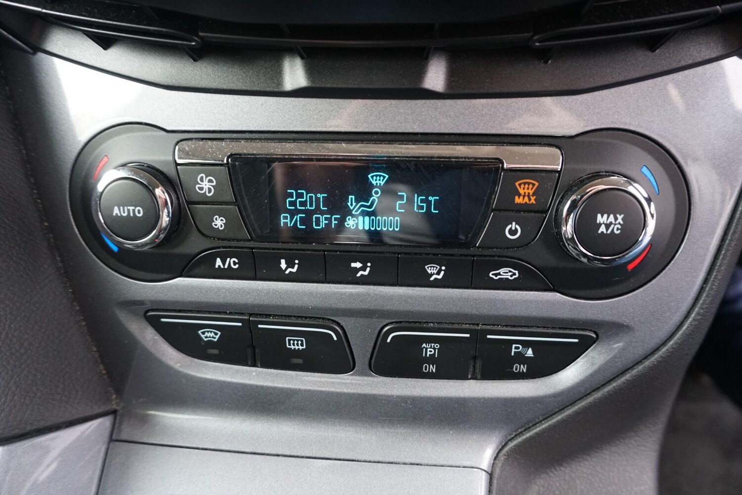 Used Ford Focus 2012 for sale - 77612880: Photo 26