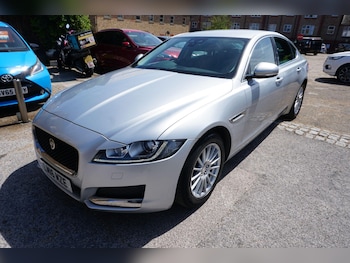 Used Jaguar XF 2016 for sale - 79132059: Photo