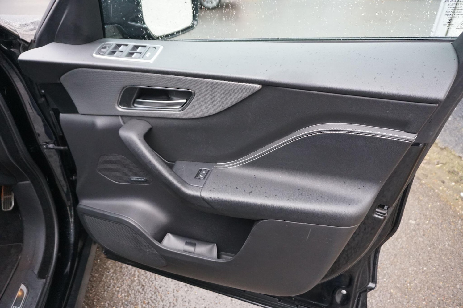 Used Jaguar F-Pace 2020 for sale - 77425925: Photo 30