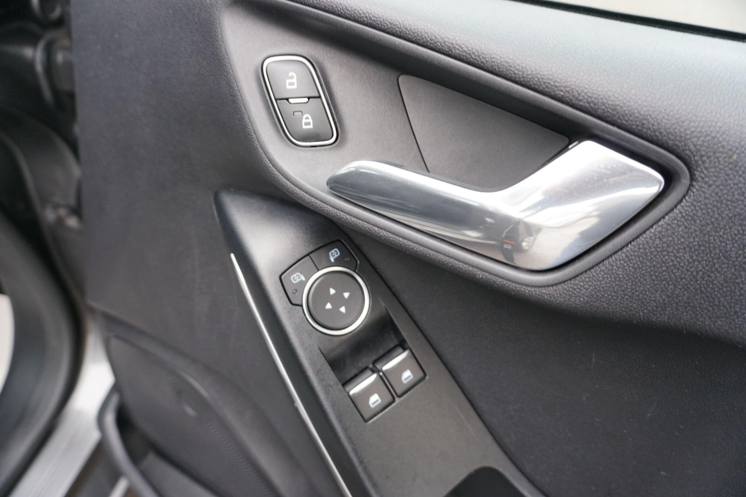 Used Ford Fiesta for sale - 77143060: Photo 25