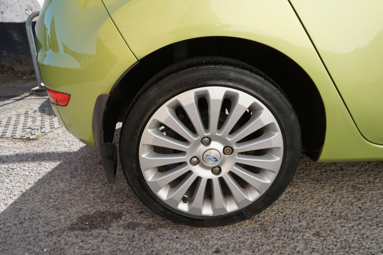 Used Ford Fiesta 2009 for sale - 77939835: Photo 34