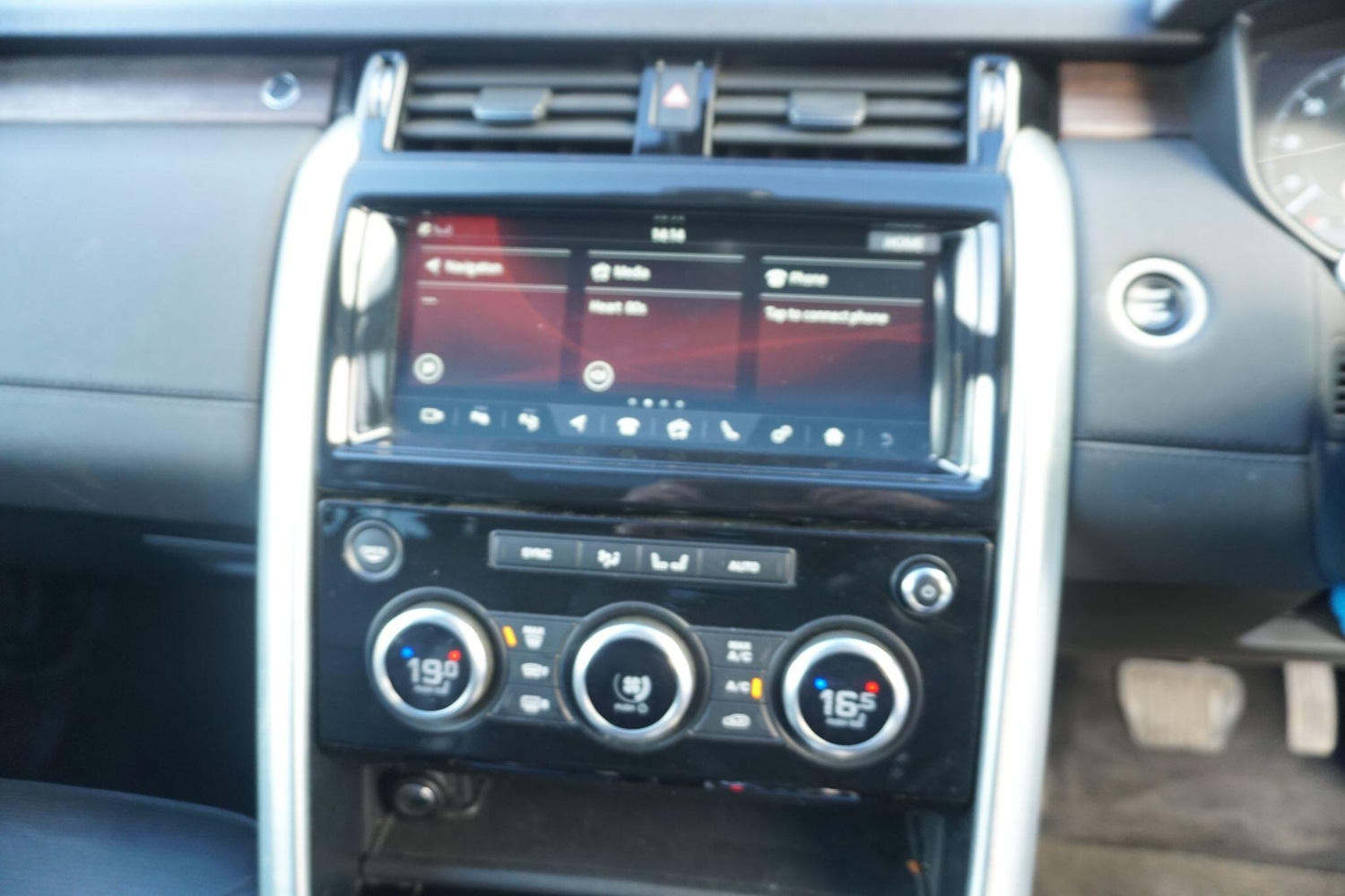 Used Land Rover Discovery 2019 for sale - 76990650: Photo 43