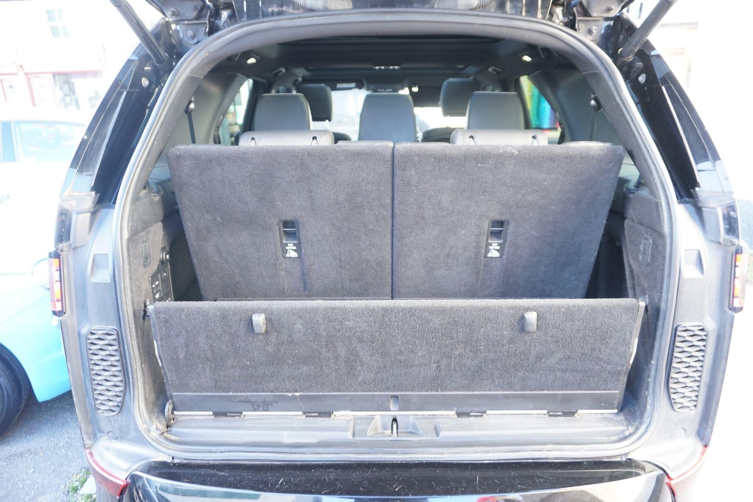 Used Land Rover Discovery 2019 for sale - 76990650: Photo 54