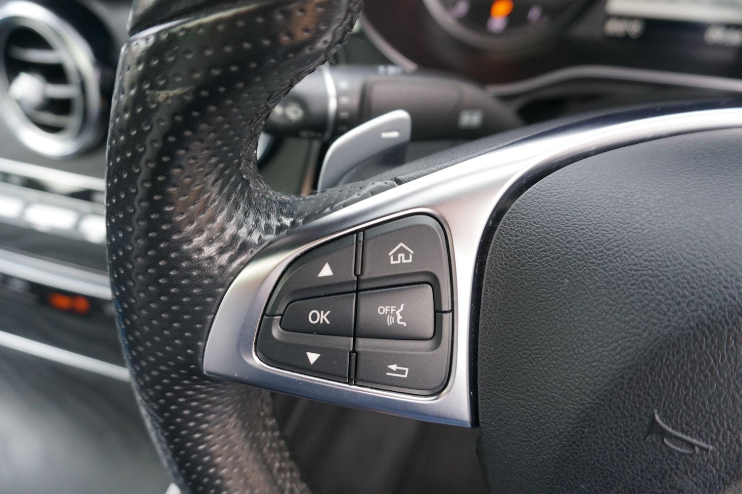 Used Mercedes-Benz GLC 2017 for sale - 77484024: Photo 22