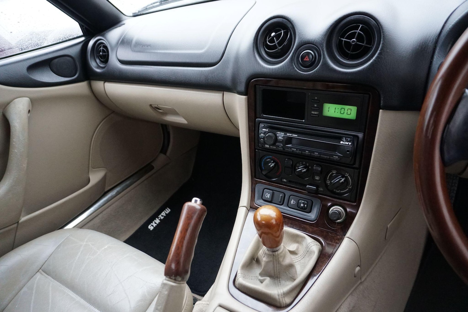 Used Mazda MX-5 2000 for sale - 77305371: Photo 13