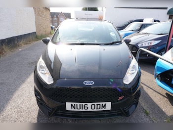 Used Ford Fiesta 2016 for sale - 79540307: Photo