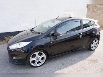 Used Ford Fiesta 2016 for sale - 79540307: Photo