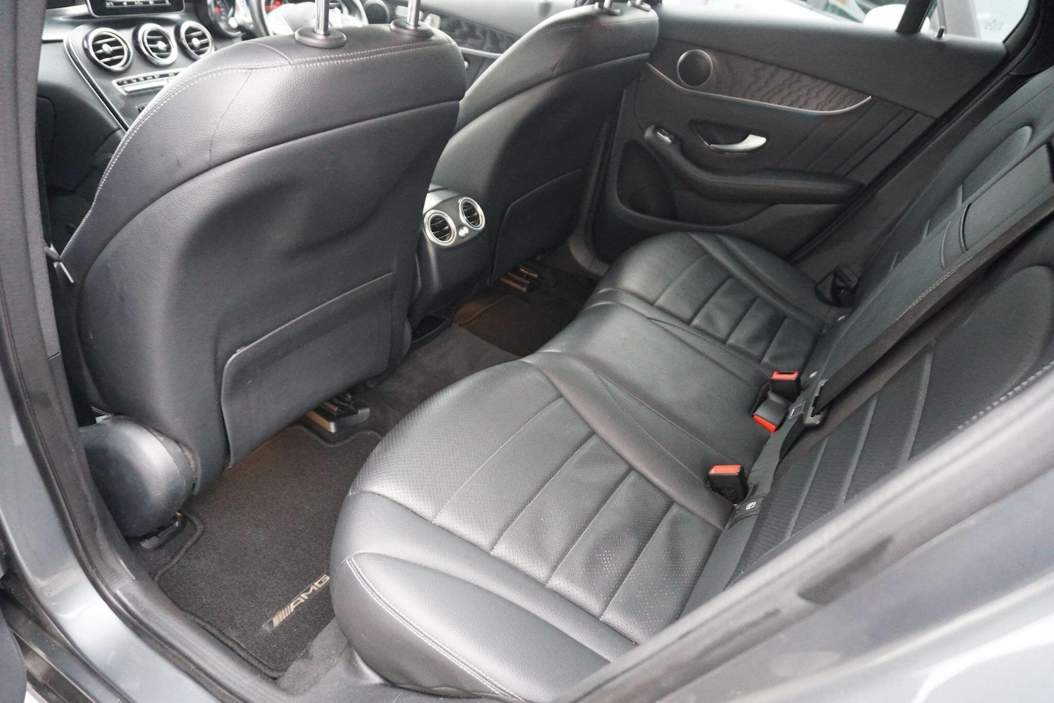 Used Mercedes-Benz GLC 2019 for sale - 77611672: Photo 24