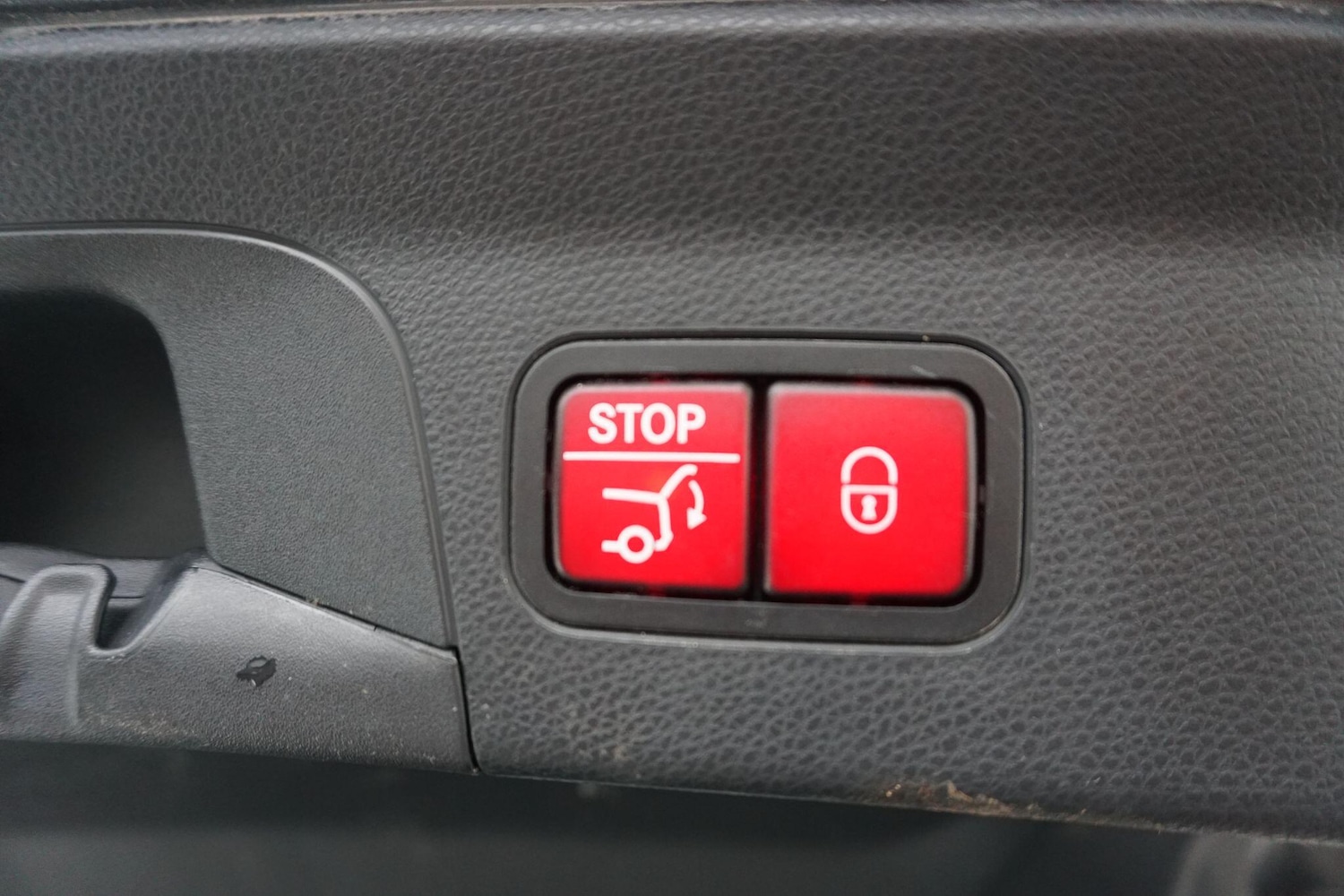 Used Mercedes-Benz GLC 2019 for sale - 77611672: Photo 26