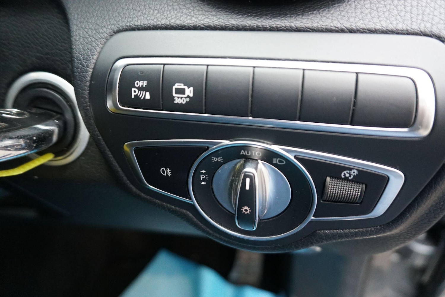 Used Mercedes-Benz GLC 2019 for sale - 77611672: Photo 28