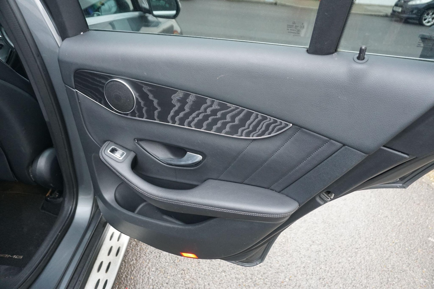 Used Mercedes-Benz GLC 2019 for sale - 77611672: Photo 35