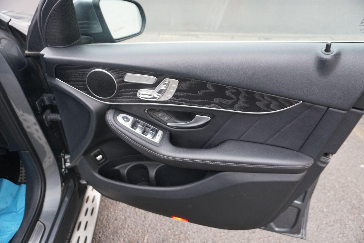 Used Mercedes-Benz GLC 2019 for sale - 77611672: Photo 36