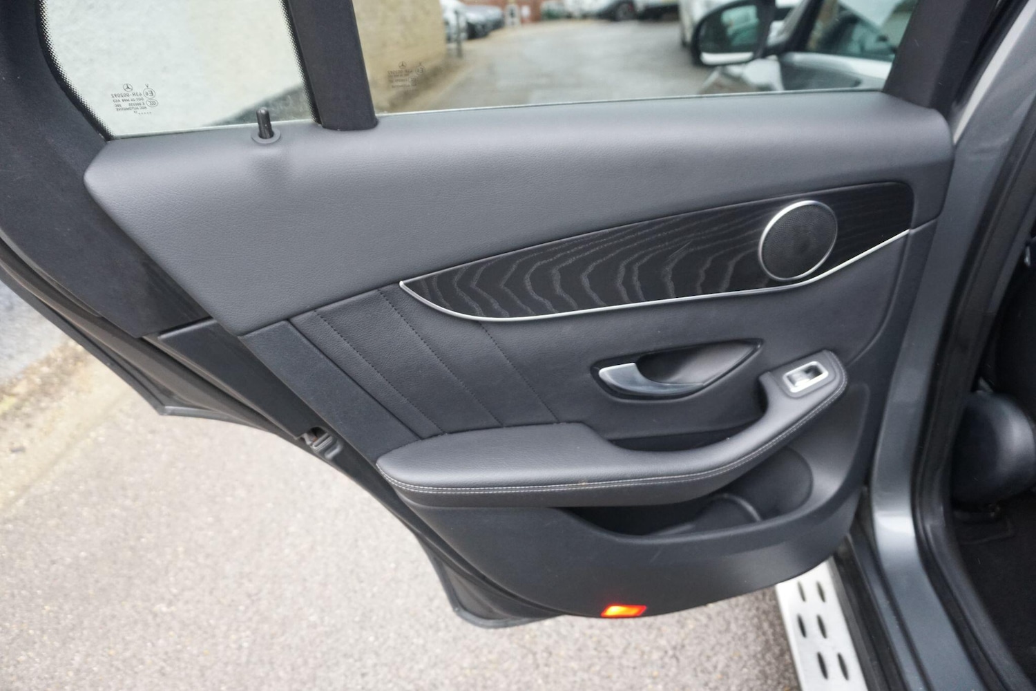 Used Mercedes-Benz GLC 2019 for sale - 77611672: Photo 38