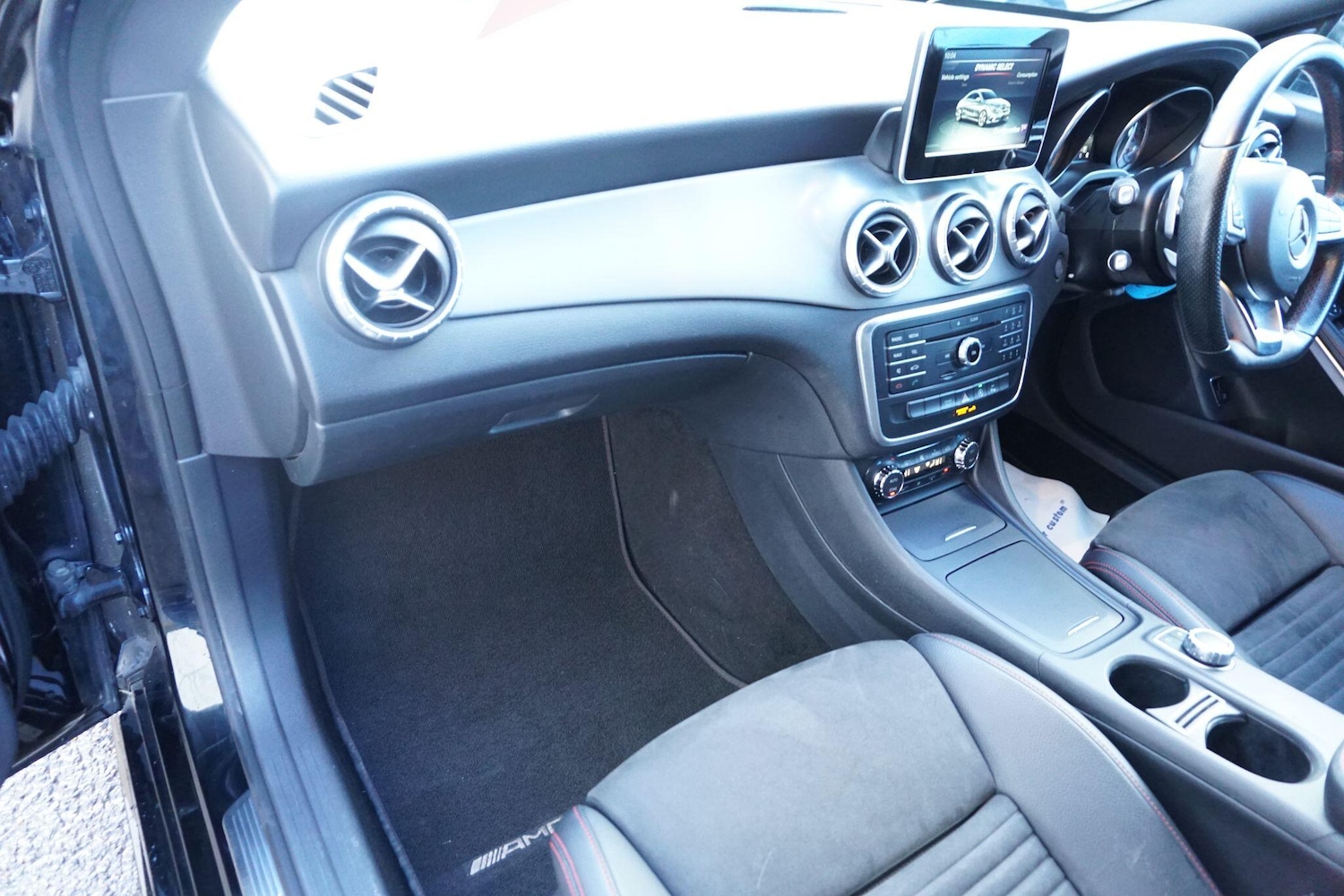 Used Mercedes-Benz CLA 2016 for sale - 76832658: Photo 17