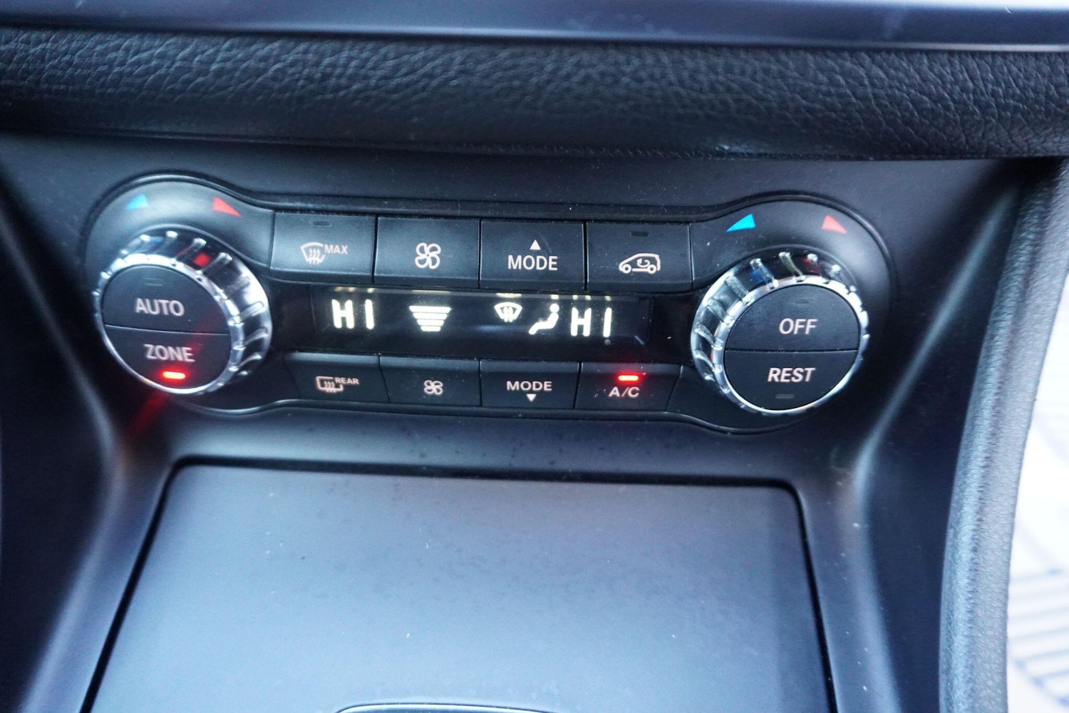 Used Mercedes-Benz CLA 2016 for sale - 76832658: Photo 27