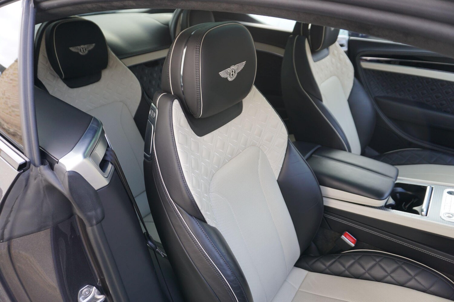 Used Bentley Continental 2022 for sale - 77238132: Photo 22