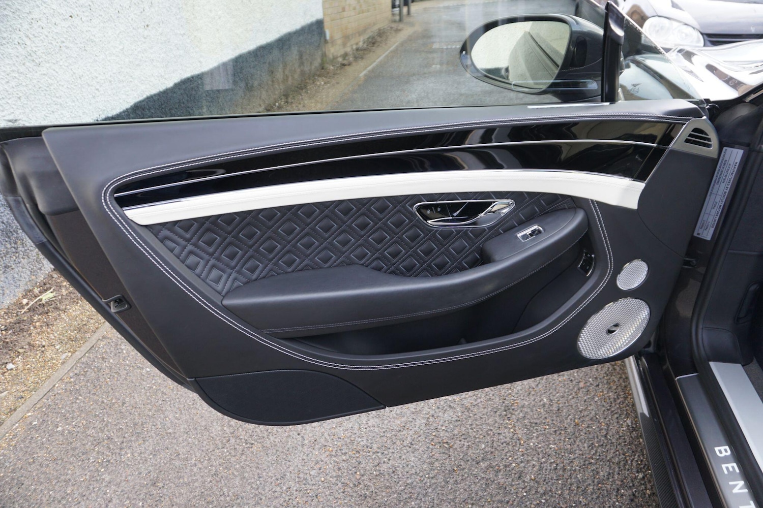 Used Bentley Continental 2022 for sale - 77238132: Photo 31