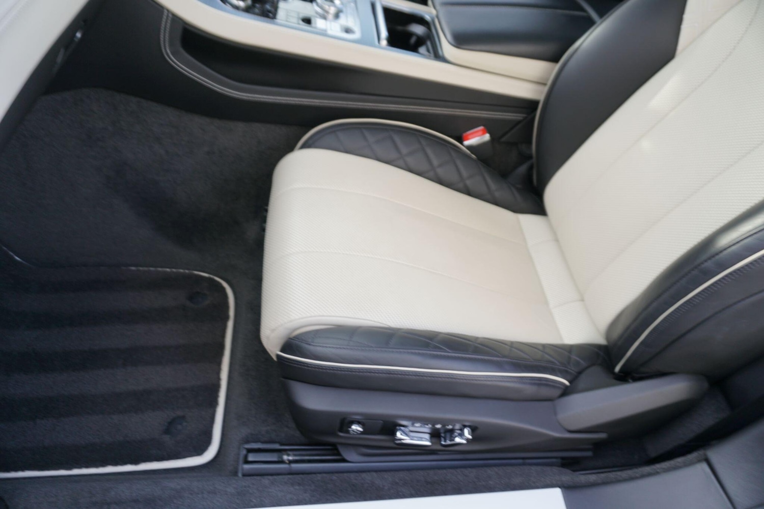 Used Bentley Continental 2022 for sale - 77238132: Photo 57