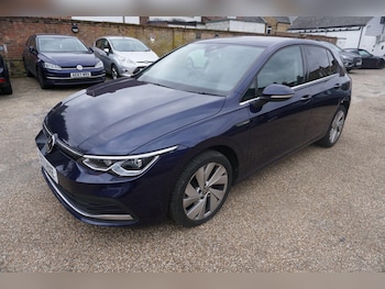 Used Volkswagen Golf 2021 for sale - 78127944: Photo