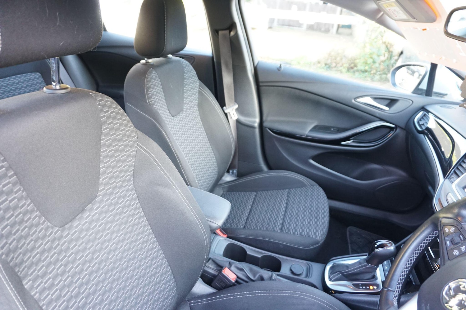 Used Vauxhall Astra 2018 for sale - 76992707: Photo 15