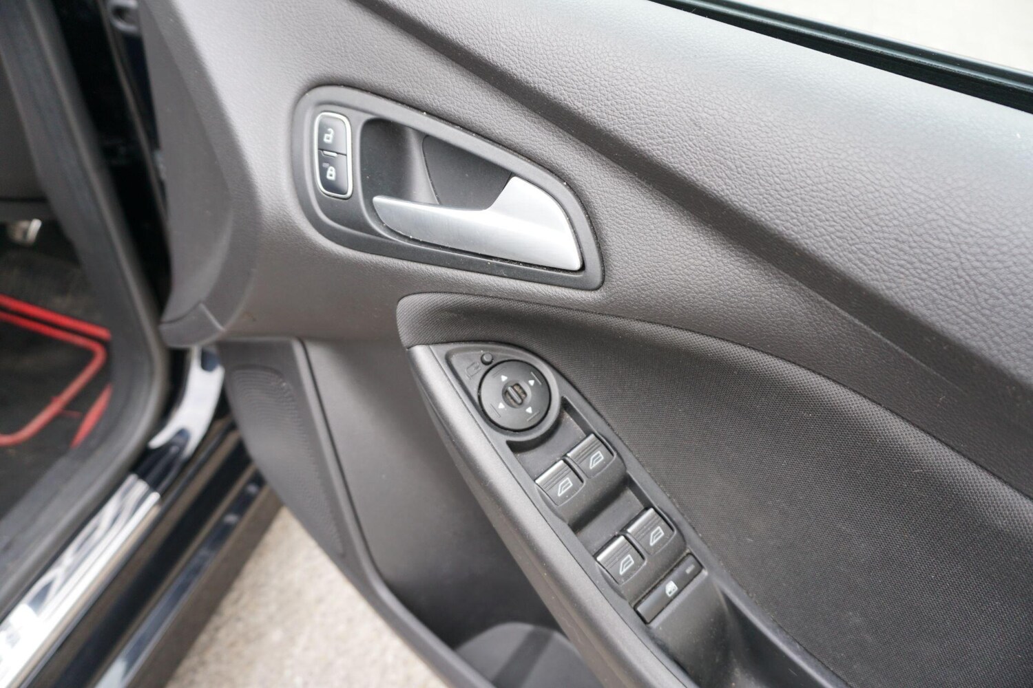 Used Ford Focus for sale - 77683309: Photo 24