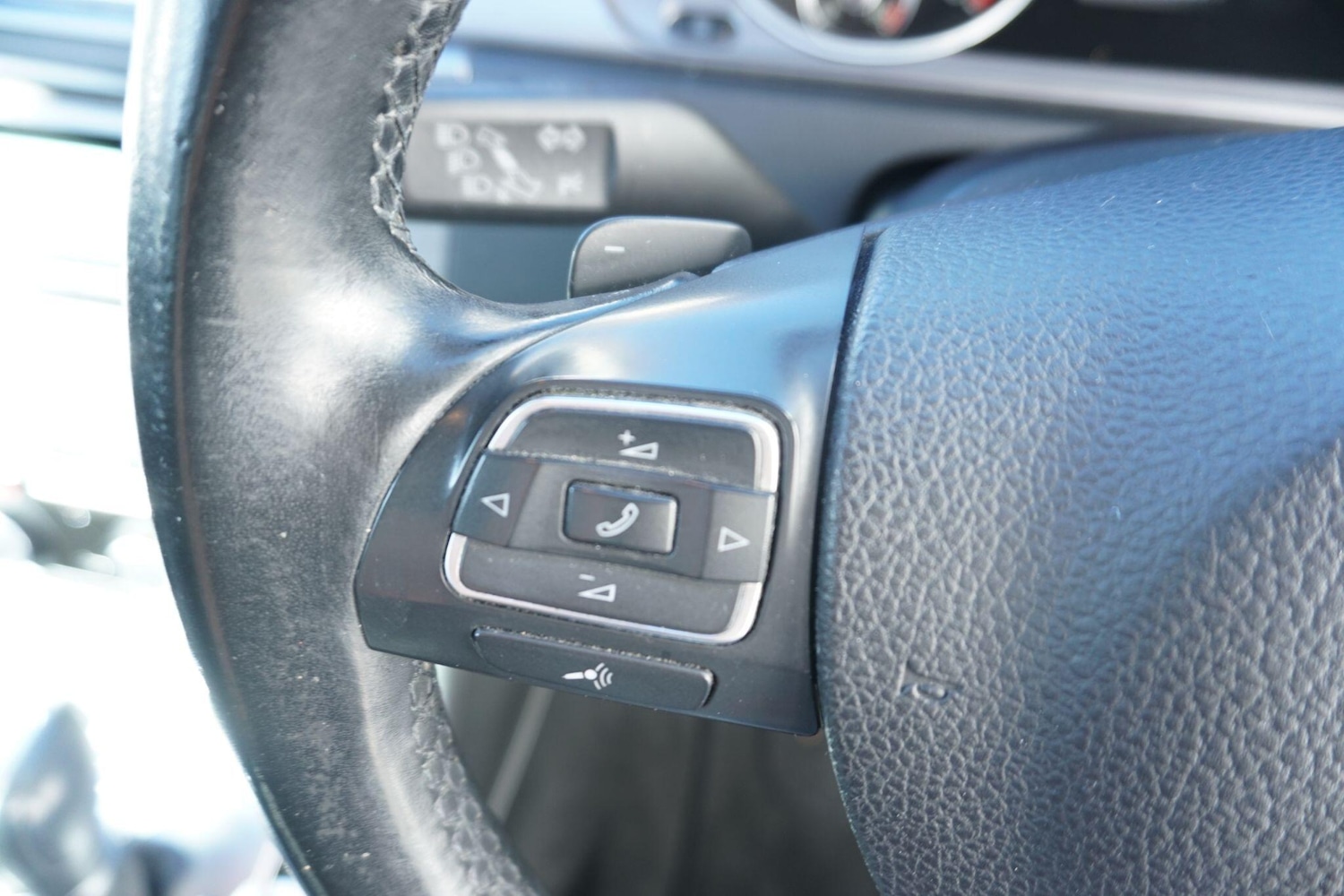 Used Volkswagen Passat 2011 for sale - 76175609: Photo 26