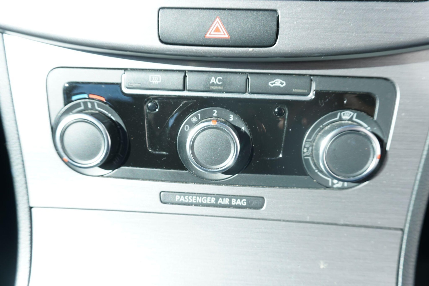 Used Volkswagen Passat 2011 for sale - 76175609: Photo 31